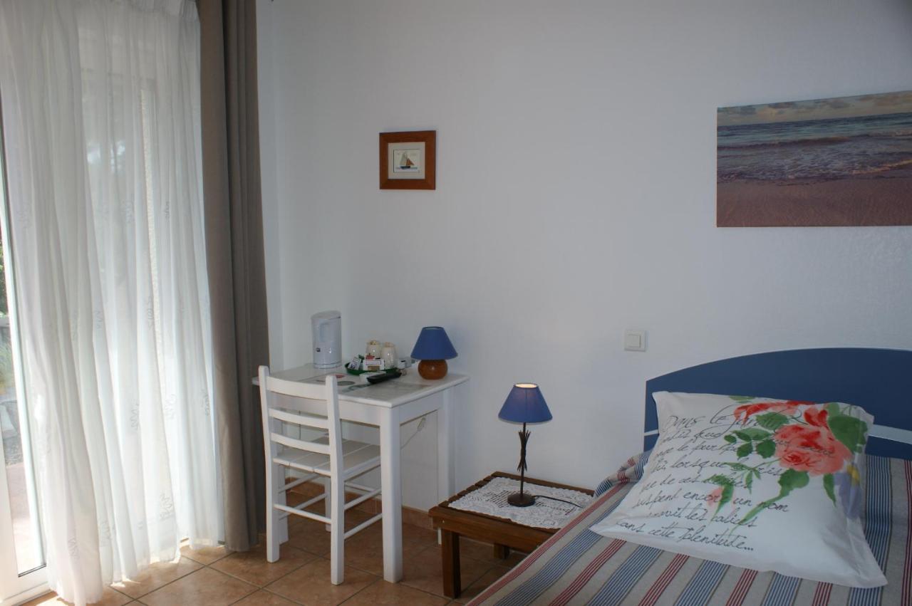 Chambres D'Hotes La Gardie Vias Exterior photo